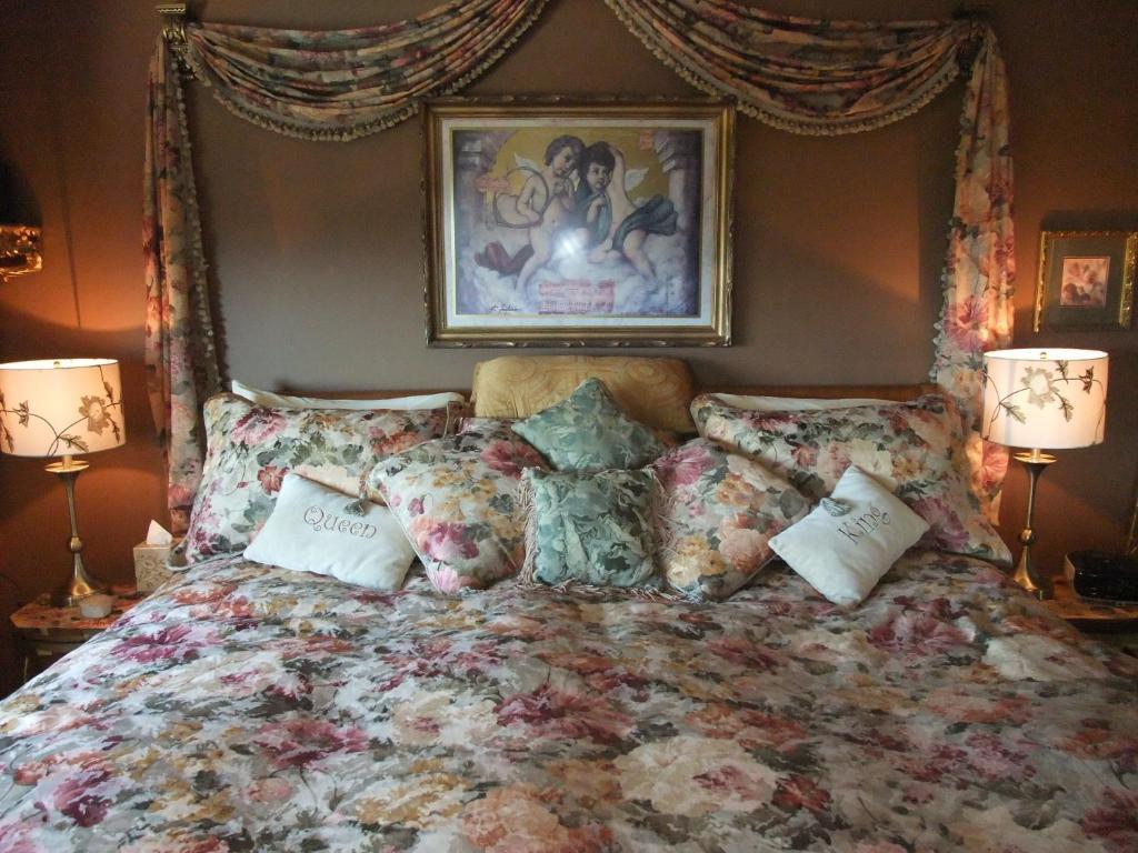 A Vista Villa Couples Retreat เคโลว์นา ห้อง รูปภาพ